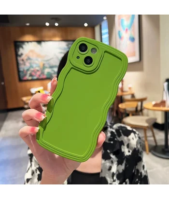 Силиконовый чехол "Candy Wavy" для Apple iPhone 15 Зеленый Силиконовый чехол "Candy Wavy" для Apple iPhone 15 Зеленый